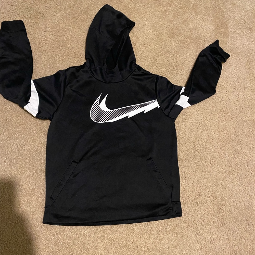 Extra large boy Nike black and white hoodie
